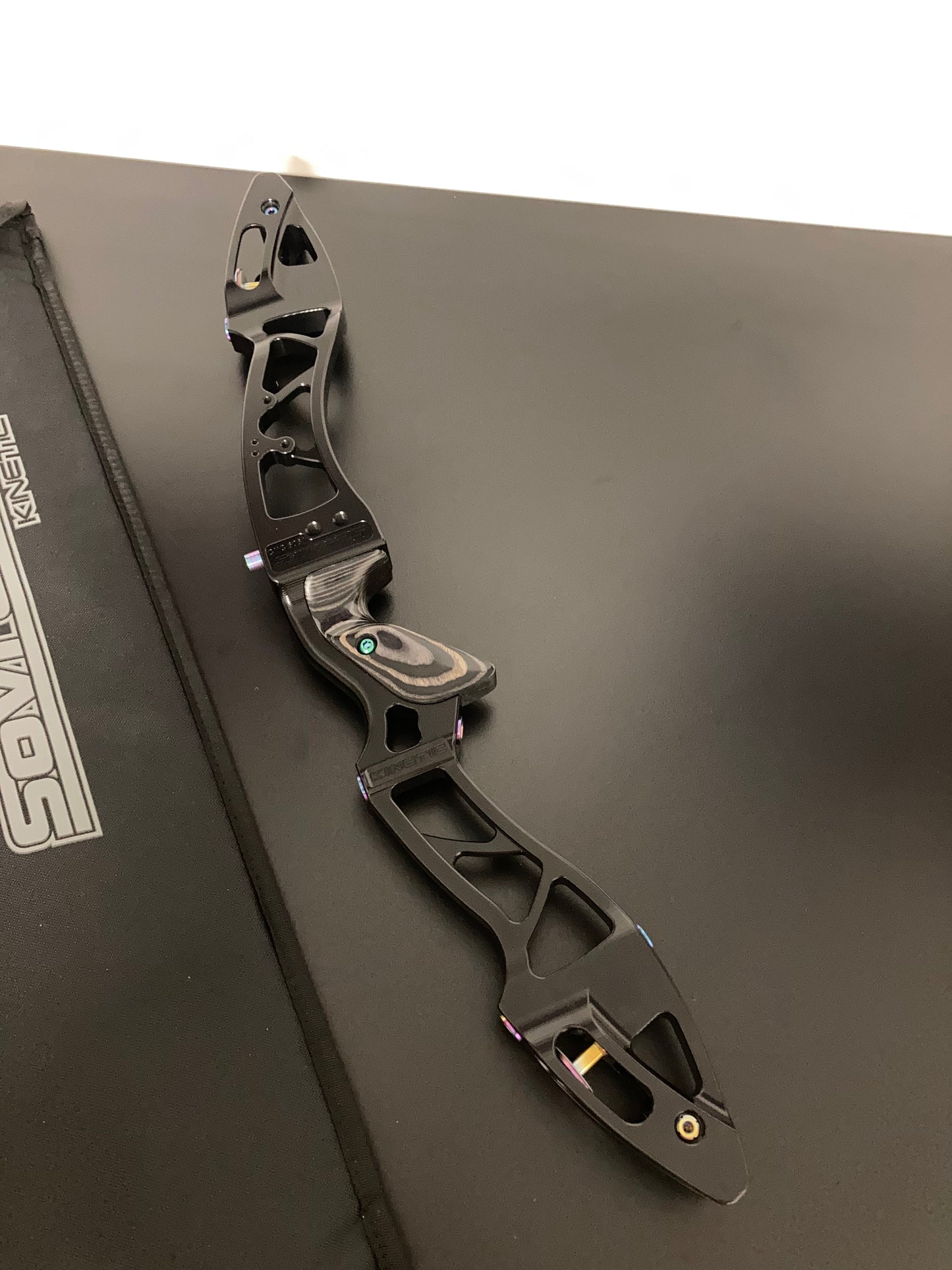 Kinetic Riser Sovren25 ILF LH Black 25'' - NEW