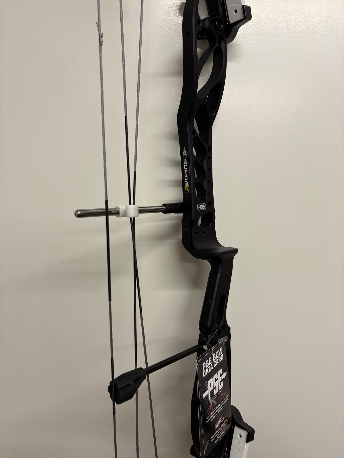 PSE Supra X 37 EM2 Compound Bow LH Black 50-60 lbs - NEW