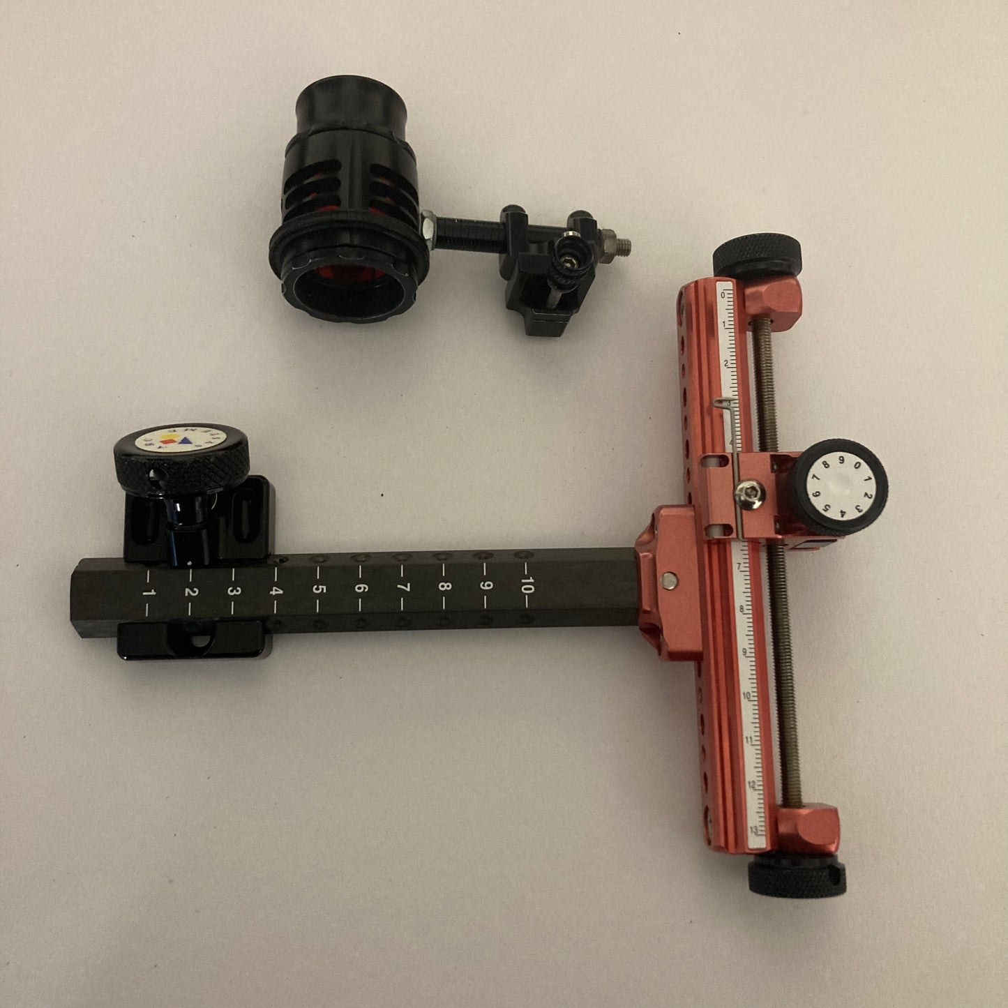 Arc Système SX200 Compound Sight RH Red 6 inch Including Scope - Used