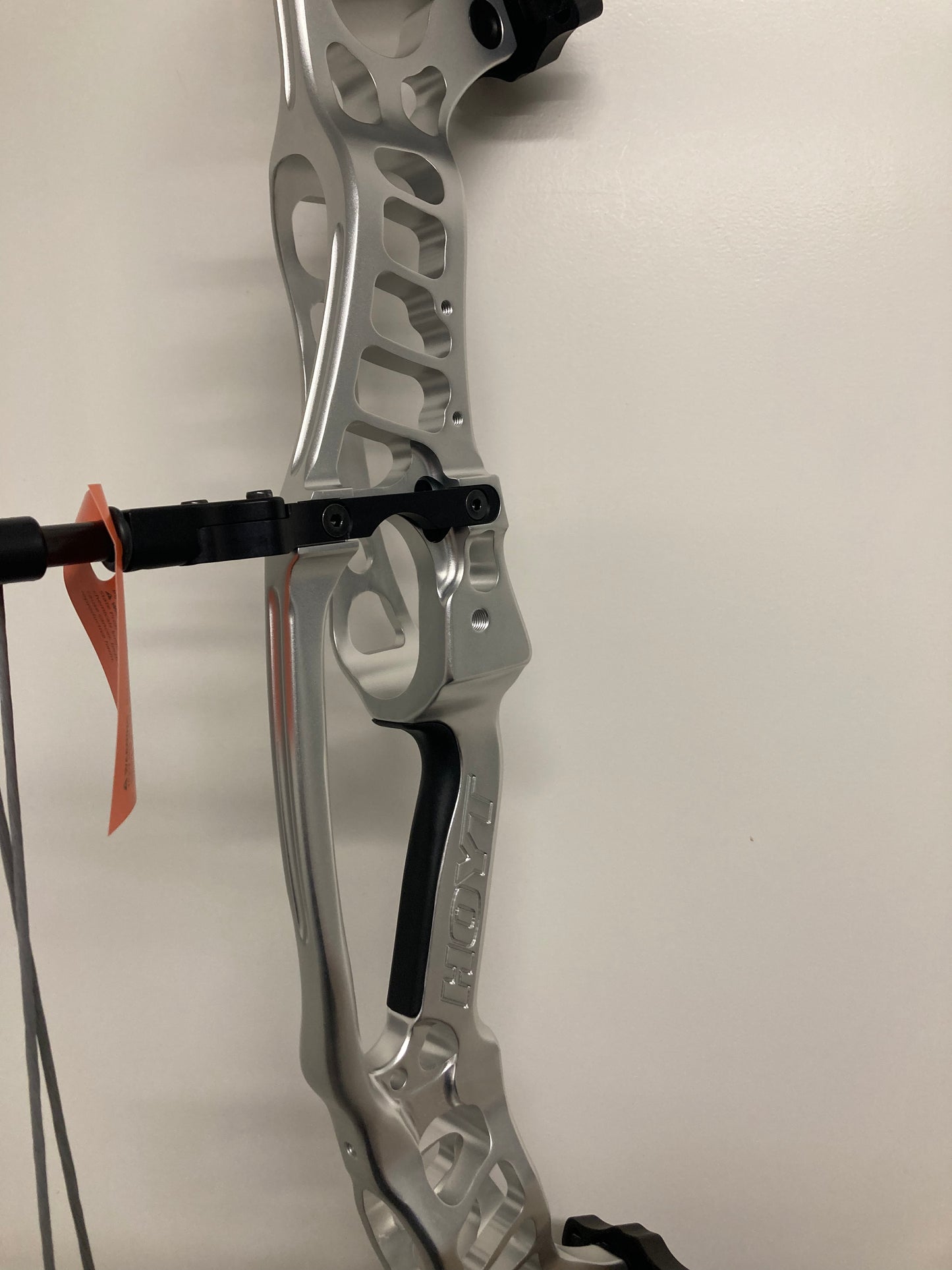 Hoyt Podium X Elite 37 Compound Bow RH Silver Spiral Pro #12 50-60 lbs - NEW (1.1)