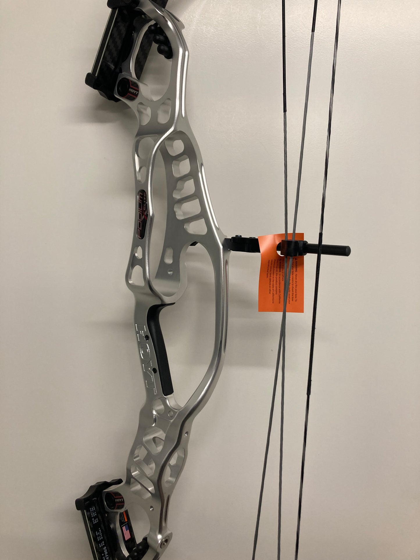 Hoyt Podium X Elite 37 Compound Bow RH Silver Spiral Pro #12 50-60 lbs - NEW (1.1)