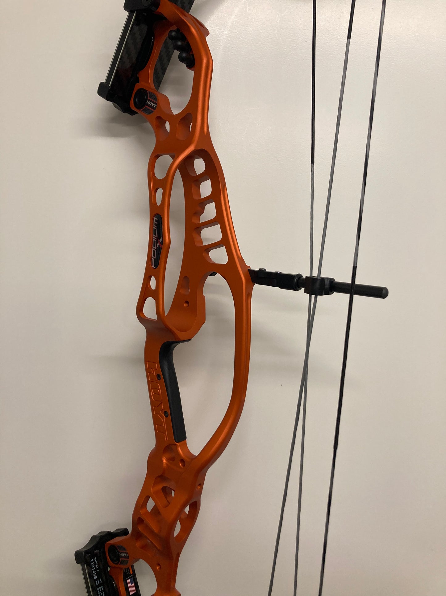 Hoyt Podium X Elite 37 Compound Bow RH Orange Spiral Pro #4 50-60 lbs - NEW (1.1)