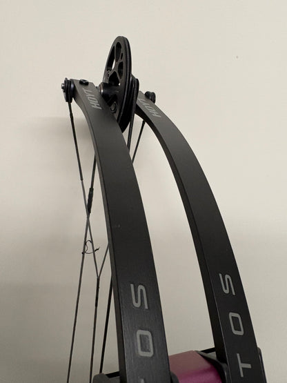 Hoyt Stratos 36 Compound Bow LH Stardust Purple SVX #1 50-60 lbs - Show Model