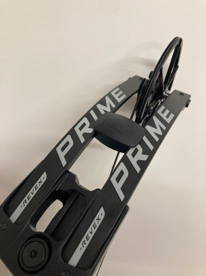Prime Revex 6 Compound Bow RH Black 50-60 lbs - Show Model