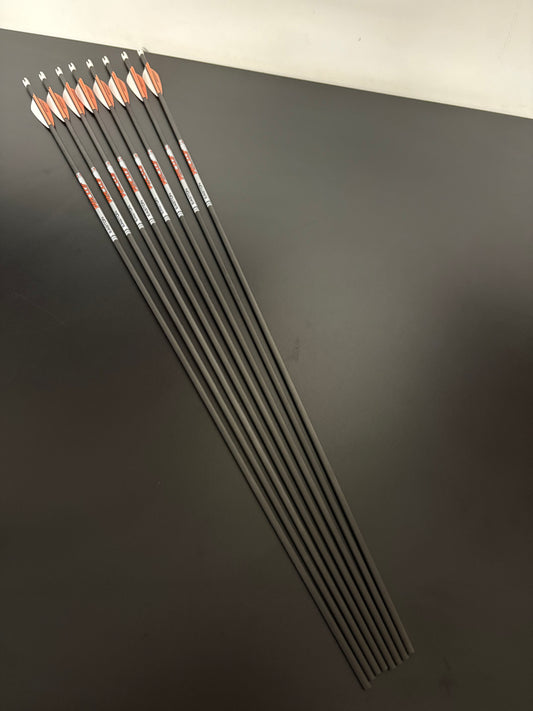 Easton Vector Carbon Arrows 8 pcs / 800 Spine / 29 5/8 inch - NEW
