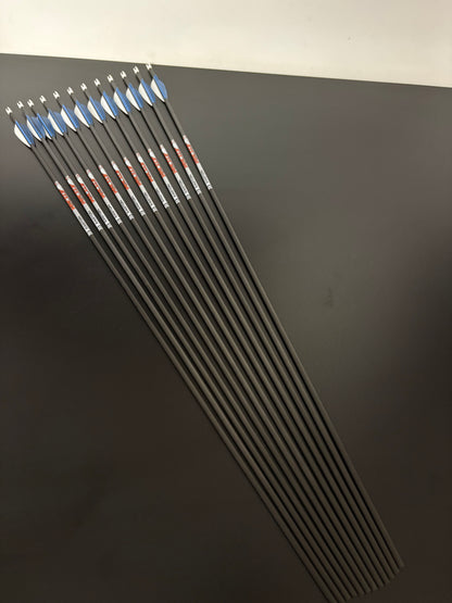 Easton Vector Carbon Arrows 12 pcs / 800 Spine / 29 5/8 inch - NEW