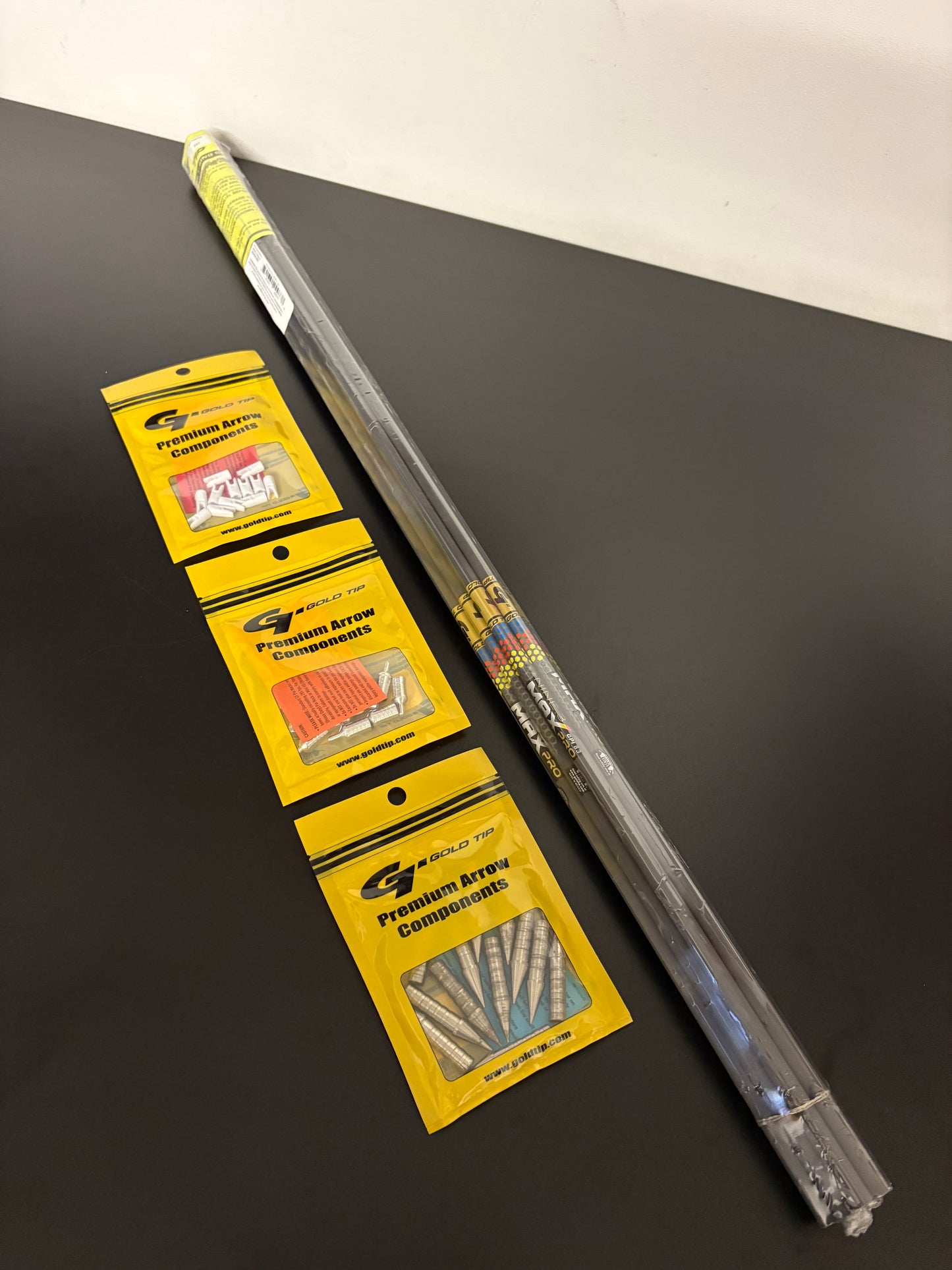 Gold Tip Nine.3 Max Pro Carbon Arrows Full Set - NEW