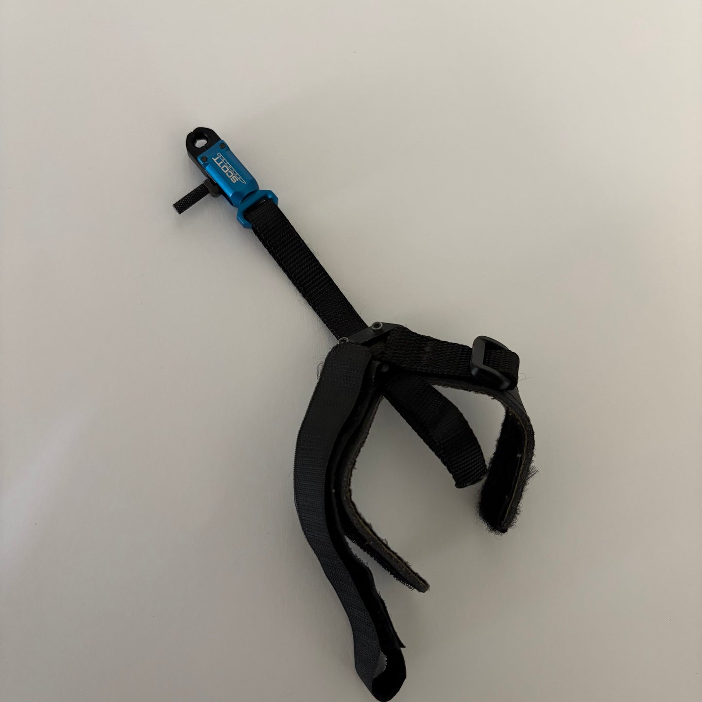 Scott Hero Wrist Release Blue - Used (#427)