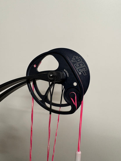 PSE Phenom SD Compound Bow RH Red 30-40 lbs - Used