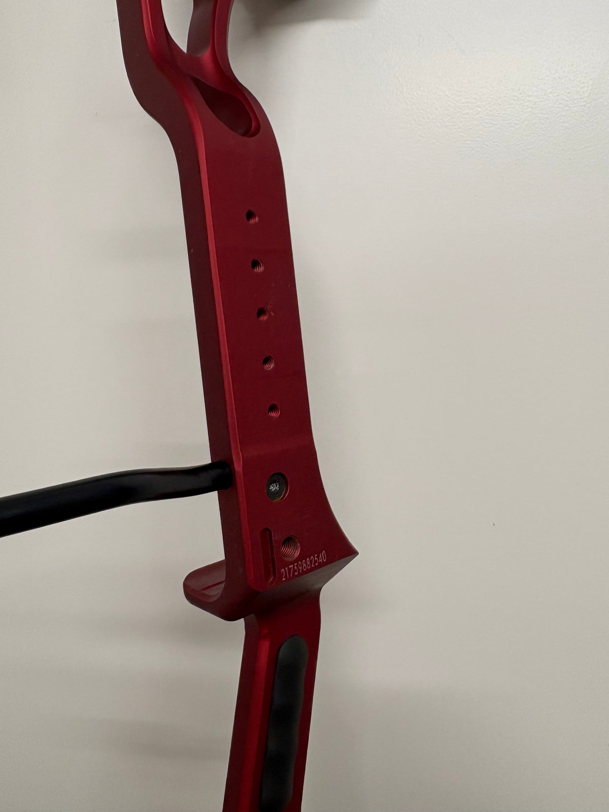 PSE Phenom SD Compound Bow RH Red 30-40 lbs - Used