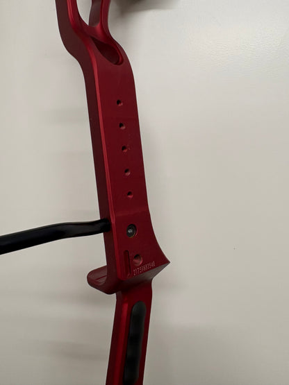 PSE Phenom SD Compound Bow RH Red 30-40 lbs - Used
