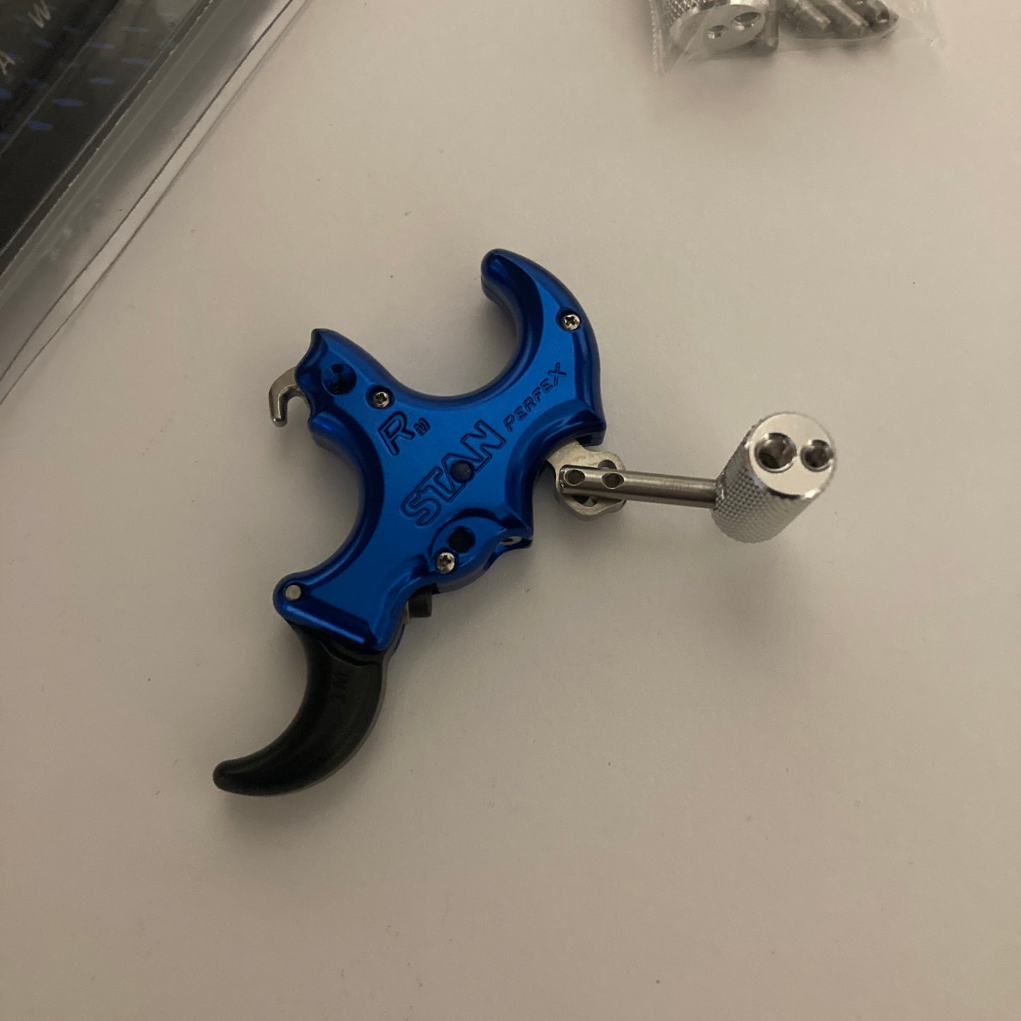 Stan Perfex Short Neck Resistance Release Aluminium Size M - Show Model (#221)