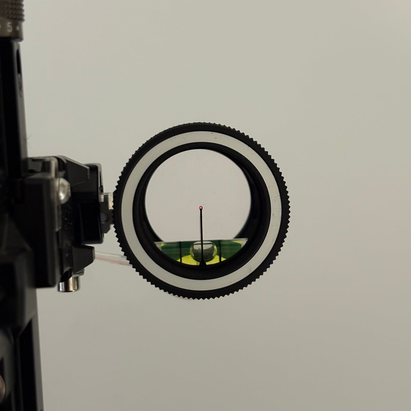 Shibuya Ultima CP Pro Compound Sight LH Black 400-6 inch Incl. Okulus Scope - Show Model