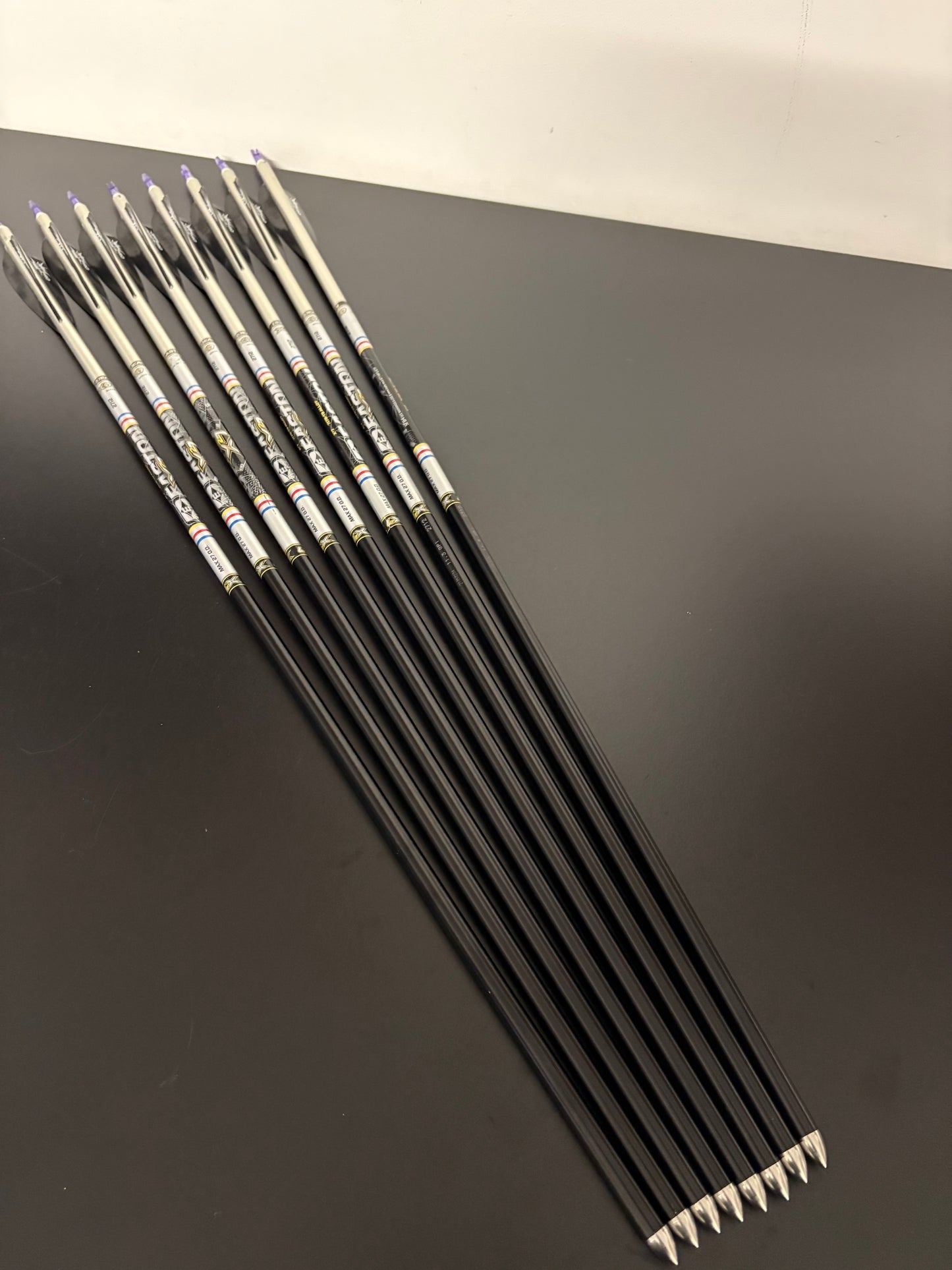 Easton X27 2712 Aluminium Arrows 8 pcs / 31 inch - Used