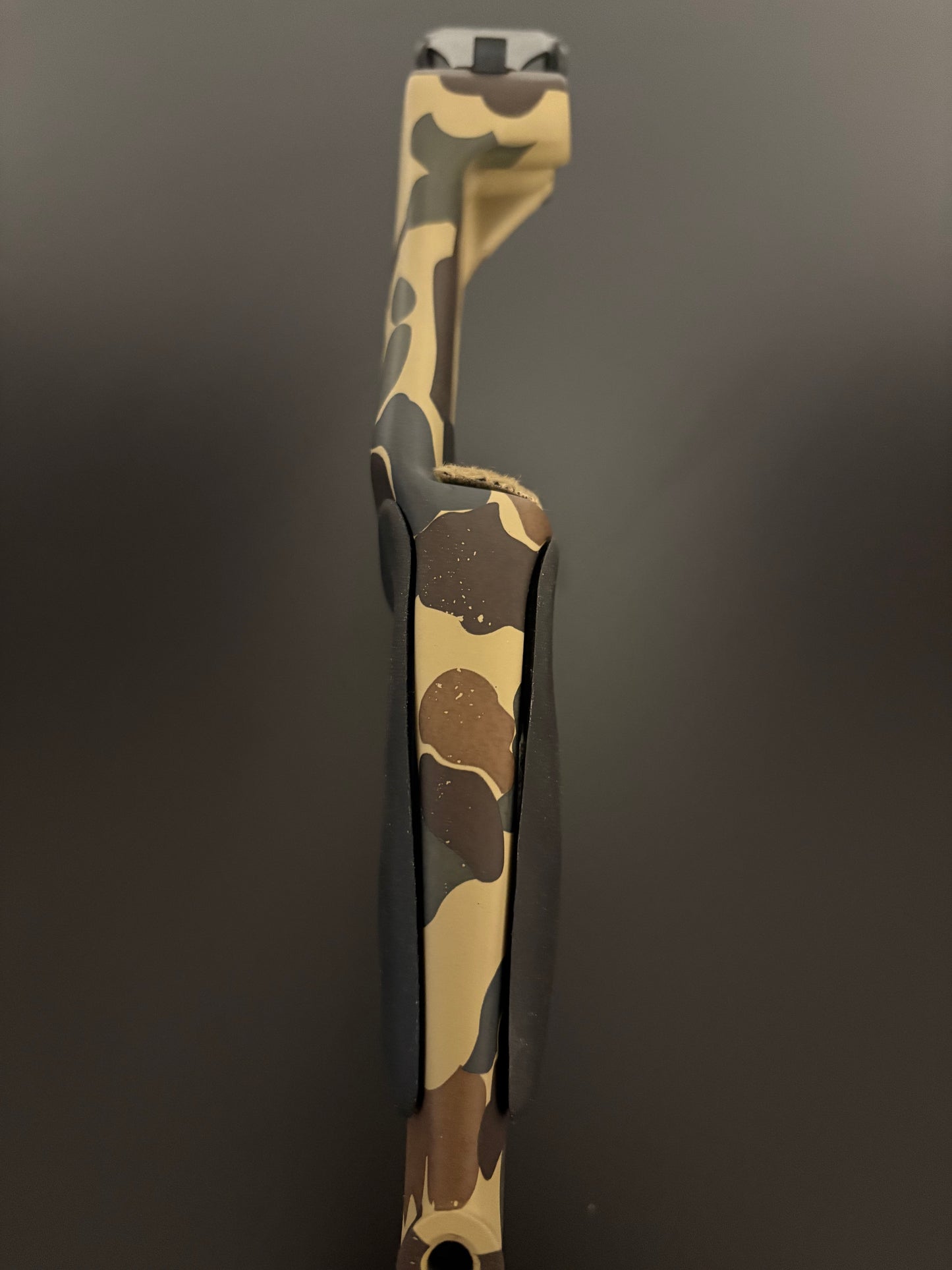 Bear Archery MAG TakeDown Recurve Riser Camo - Show Model