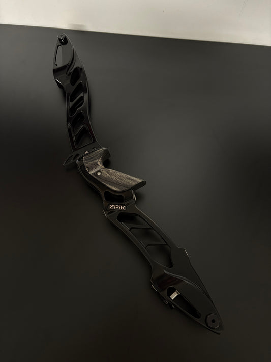 Hoyt Riser Epik ILF RH Glossy Black 25'' - Used