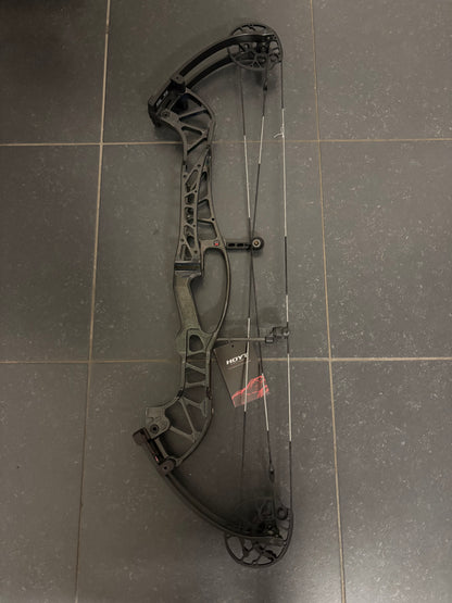 Hoyt Concept X 37 Compound Bow RH Skeeter 40-50 lbs - NEW