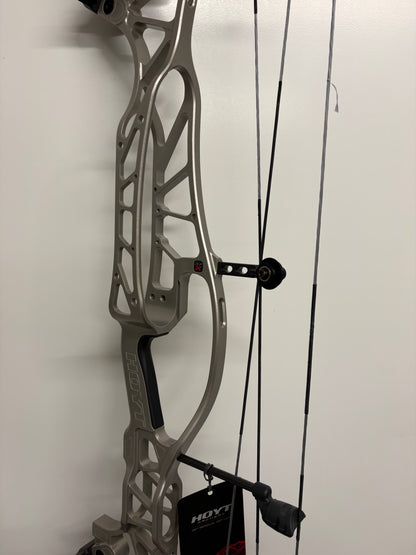Hoyt Concept X 37 Compound Bow RH Ti Silver 50-60 lbs - NEW