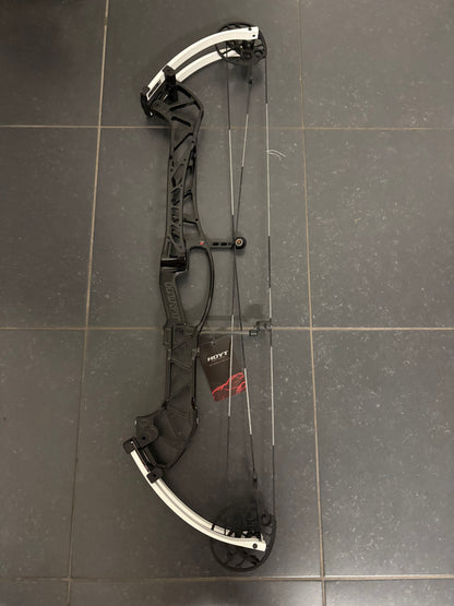 Hoyt Concept X 40 Compound Bow RH Liquid Black 50-60 lbs - NEW