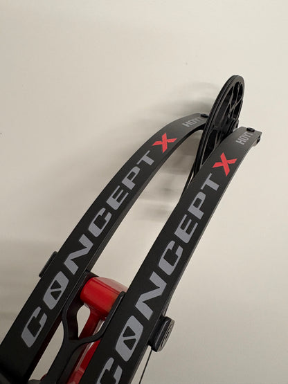 Hoyt Concept X 40 Compound Bow RH Red Flare 50-60 lbs - NEW