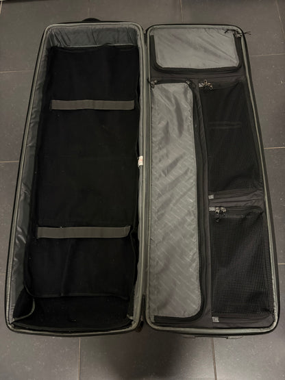Easton Bowtruk Travel Case Compound Bow Case 4716 - Used