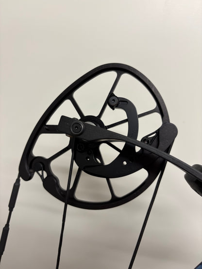 Prime Revex 6 Compound Bow RH Midnight Blue 40-50 lbs - NEW