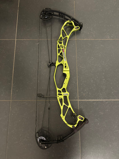 Hoyt Proforce Compound Bow LH Rally Green Hyper ZT #2 50-60 lbs - Show Model