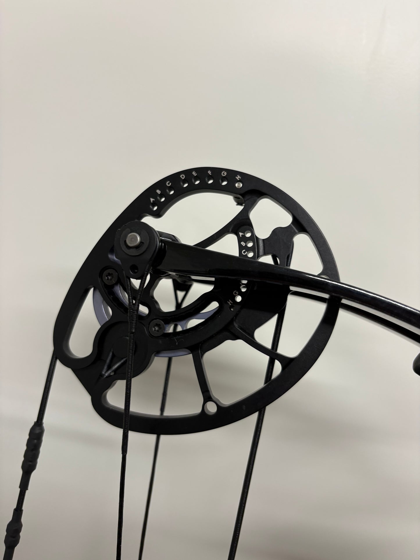 Hoyt Proforce Compound Bow LH Rally Green Hyper ZT #2 50-60 lbs - Show Model