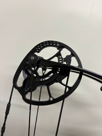 Hoyt Proforce Compound Bow LH Rally Green Hyper ZT #2 50-60 lbs - Show Model
