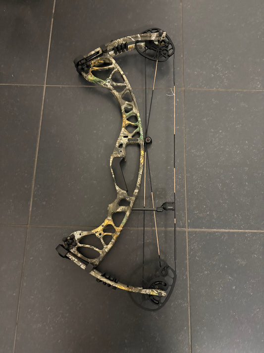 Hoyt Torrex XT Compound Bow RH Realtree Edge 60-70 lbs - Show Model