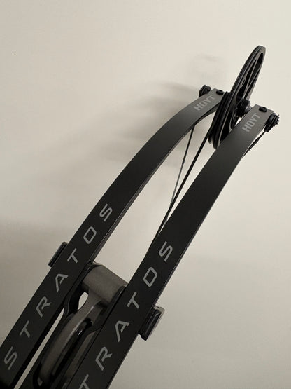 Hoyt Stratos 36 Compound Bow RH Slate SVX #4 40-50 lbs - NEW