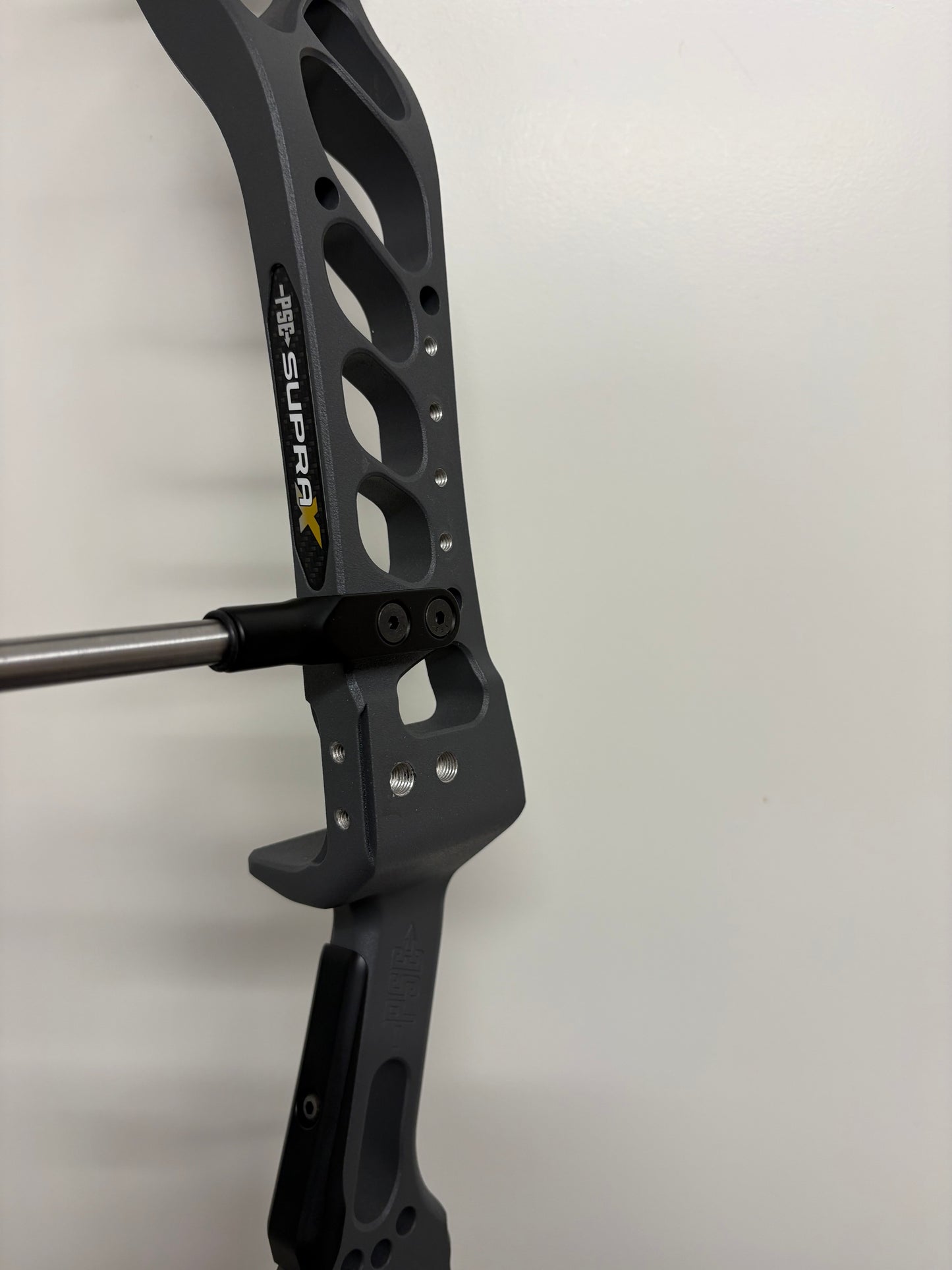 PSE Supra X 37 M2 Compound Bow RH Charcoal 50-60 lbs - Used