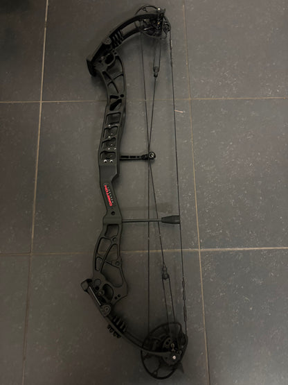 Darton Exodus Compound Bow RH/LH Black 40-50 lbs - Show Model (#1.4)