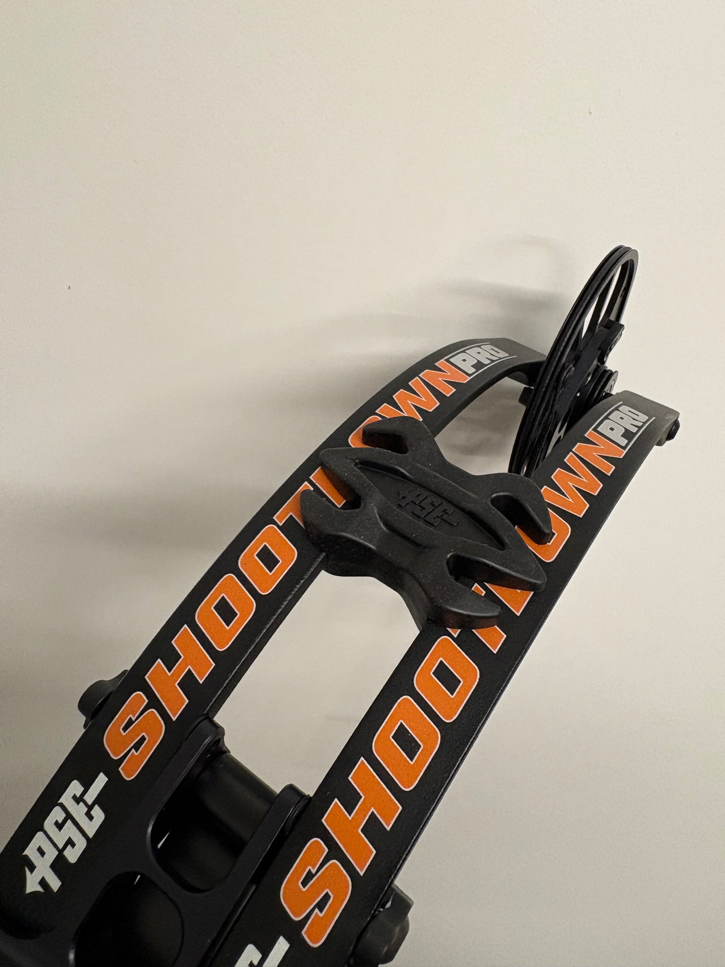 PSE Shootdown Pro M2 Compound Bow LH Black 50-60 lbs - NEW