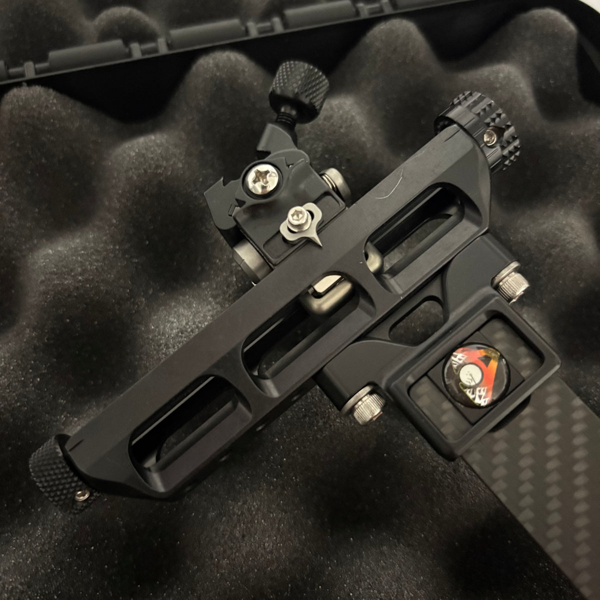 Axcel Achieve CX Compound Sight RH Black 6'' - Used (#OR62)