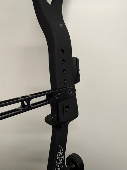 PSE Mach 35 Carbon DS EC2 Compound Bow RH Black 60-70 lbs - NEW