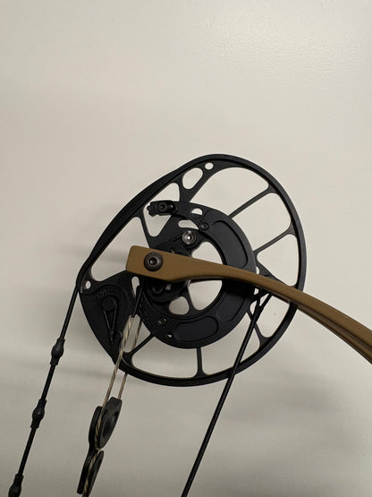 PSE Mach 35 Carbon DS EC2 Compound Bow RH Clay Brown 60-70 lbs - NEW