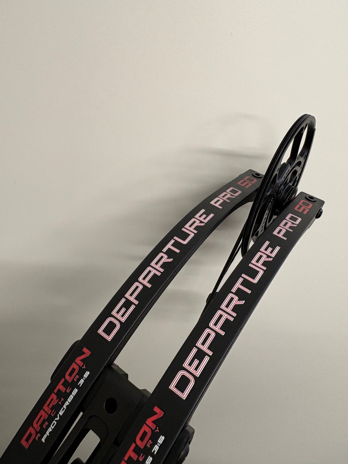 Darton Departure Pro SD Compound Bow RH/LH Matte Black 50-60 lbs - NEW