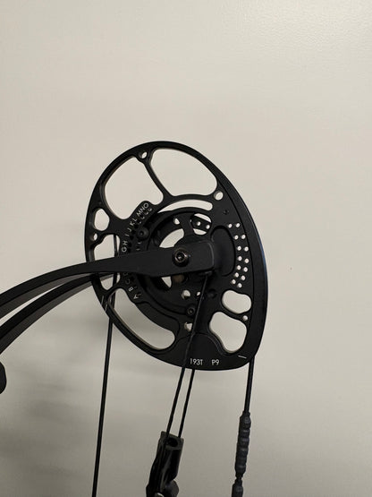Darton Departure Pro SD Compound Bow RH/LH Stone Grey 50-60 lbs - NEW