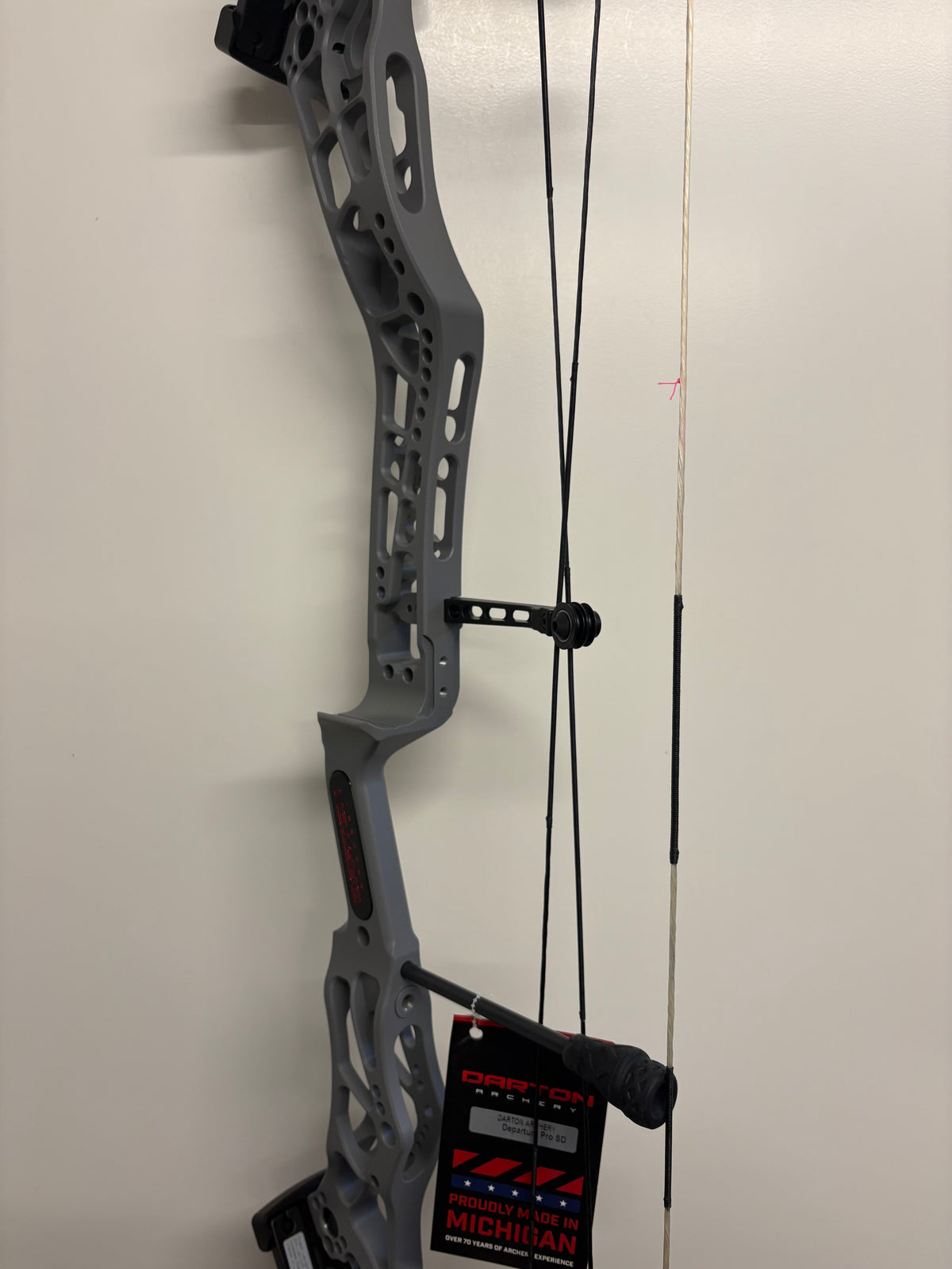 Darton Departure Pro SD Compound Bow RH/LH Stone Grey 50-60 lbs - NEW