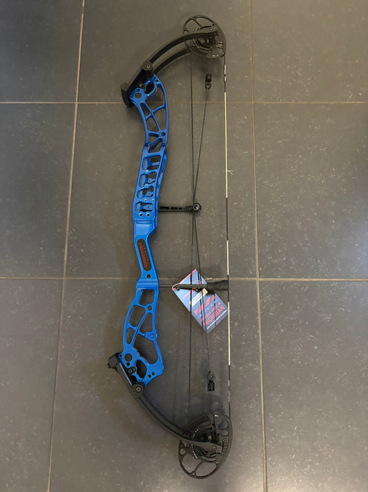 Darton Exodus Pro SD Compound Bow RH/LH Candy Blue 50-60 lbs - NEW