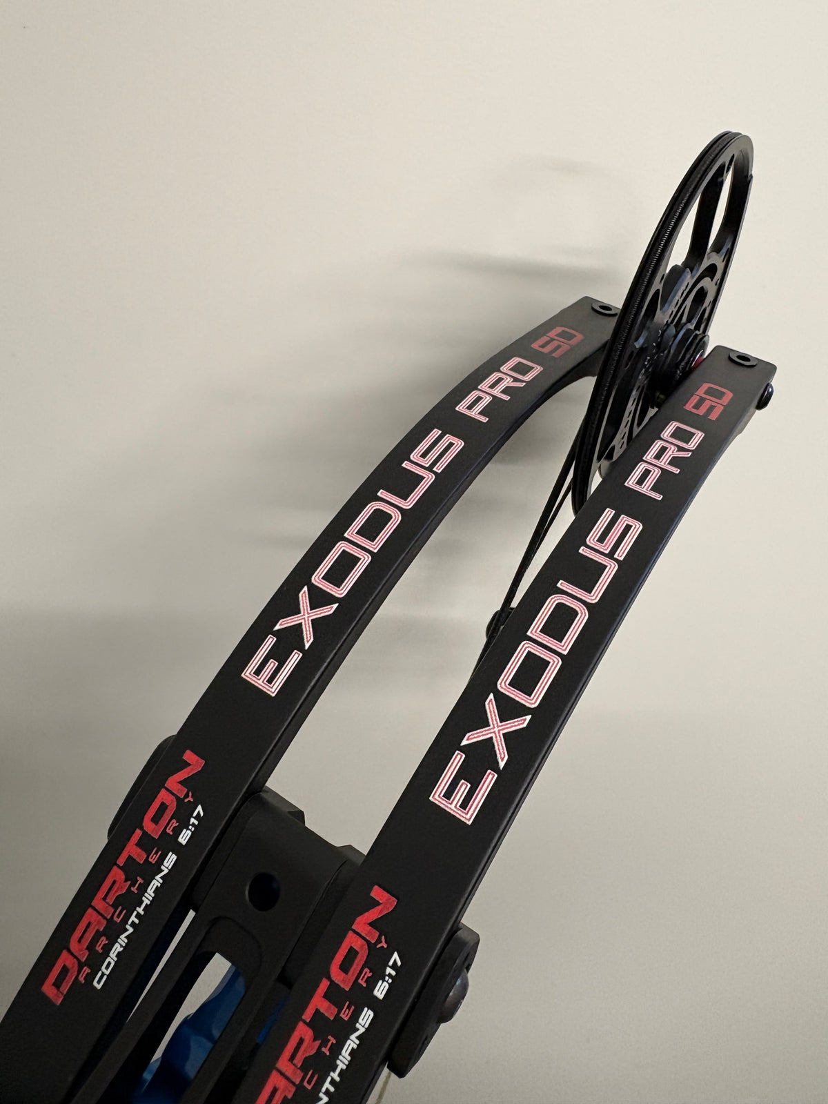 Darton Exodus Pro SD Compound Bow RH/LH Candy Blue 50-60 lbs - NEW