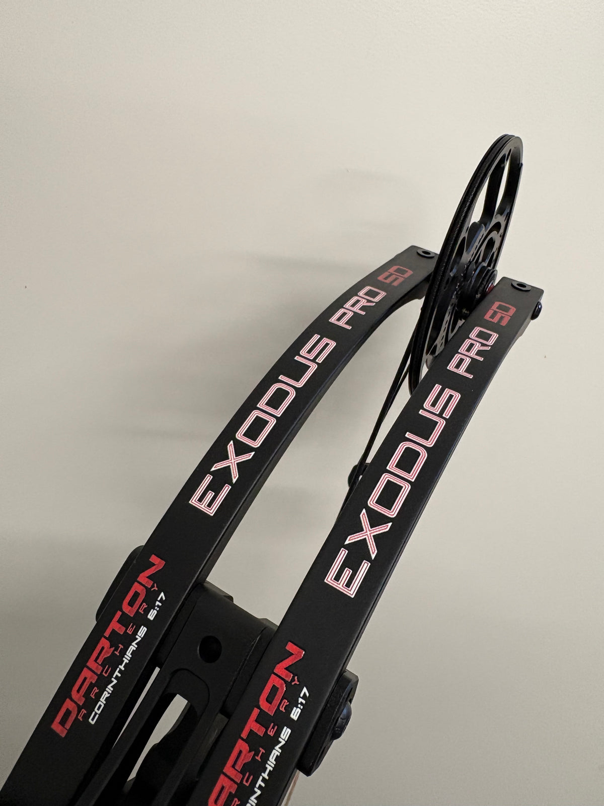 Darton Exodus Pro SD Compound Bow RH/LH Matte Black 50-60 lbs - NEW