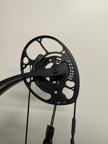 Darton Exodus Pro SD Compound Bow RH/LH Matte Black 50-60 lbs - NEW