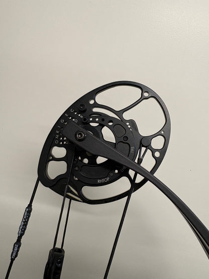 Darton Exodus Pro SD Compound Bow RH/LH Matte Black 50-60 lbs - NEW