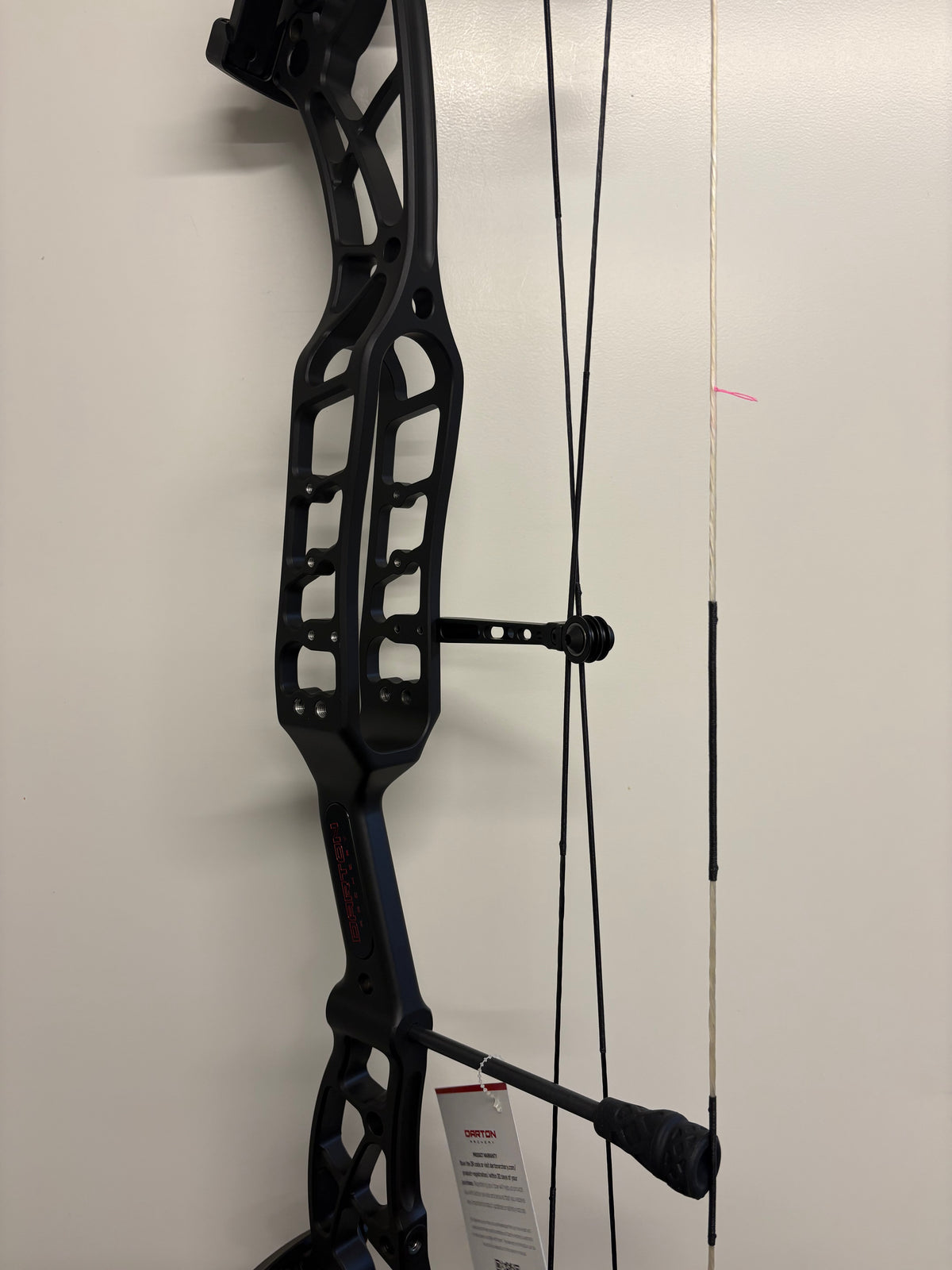 Darton Exodus Pro SD Compound Bow RH/LH Matte Black 50-60 lbs - NEW