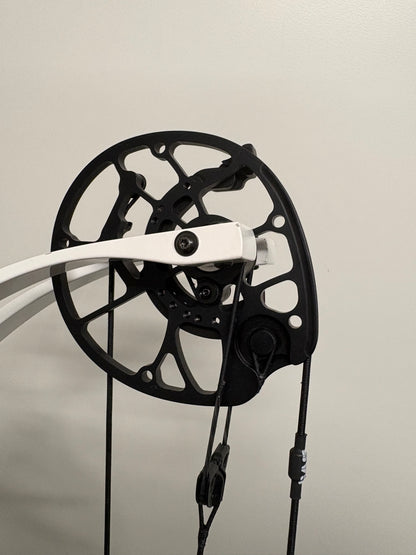 Hoyt Concept X 37 Compound Bow RH CDM White - Used