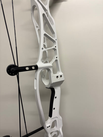 Hoyt Concept X 37 Compound Bow RH CDM White - Used