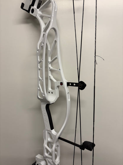 Hoyt Concept X 37 Compound Bow RH CDM White - Used