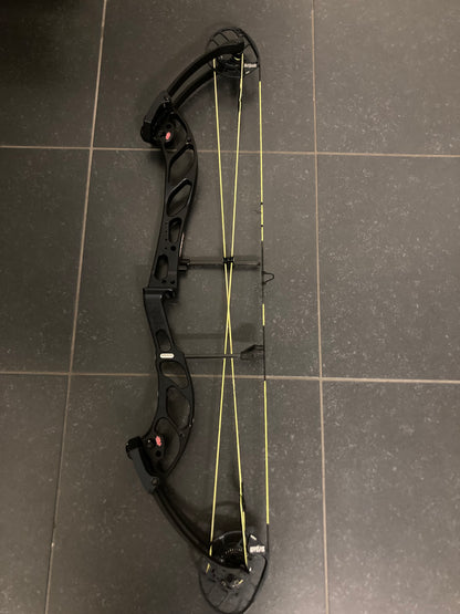PSE Supra RTX 37 SE Compound Bow RH Black 50-60 lbs - Used